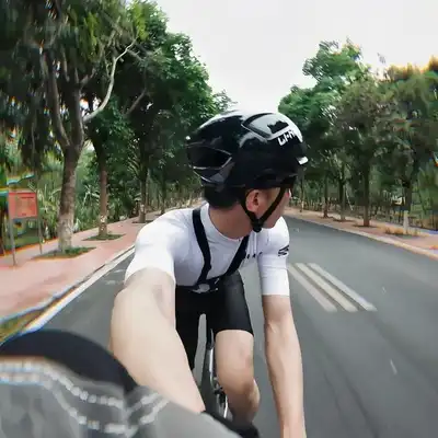 金思东